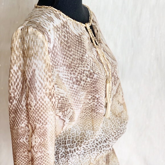 Cache sheer snake print blouse Sz M - Picture 6 of 7